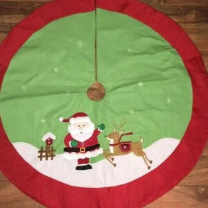 North Pole Santa & Reindeer Applique Christmas Tree Skirt